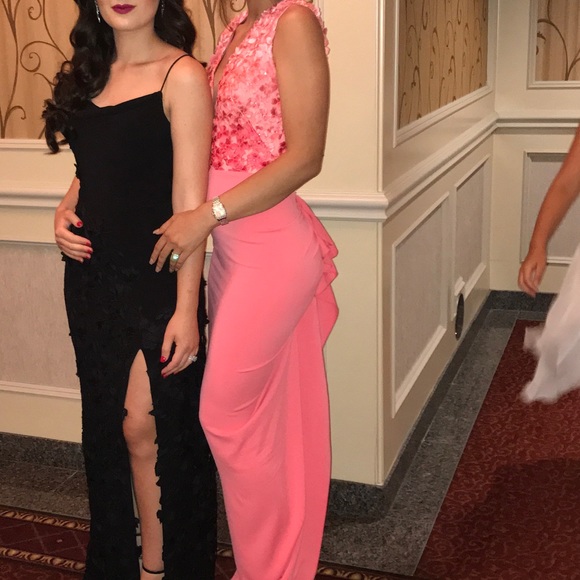 Dress - Picture 2 of 5